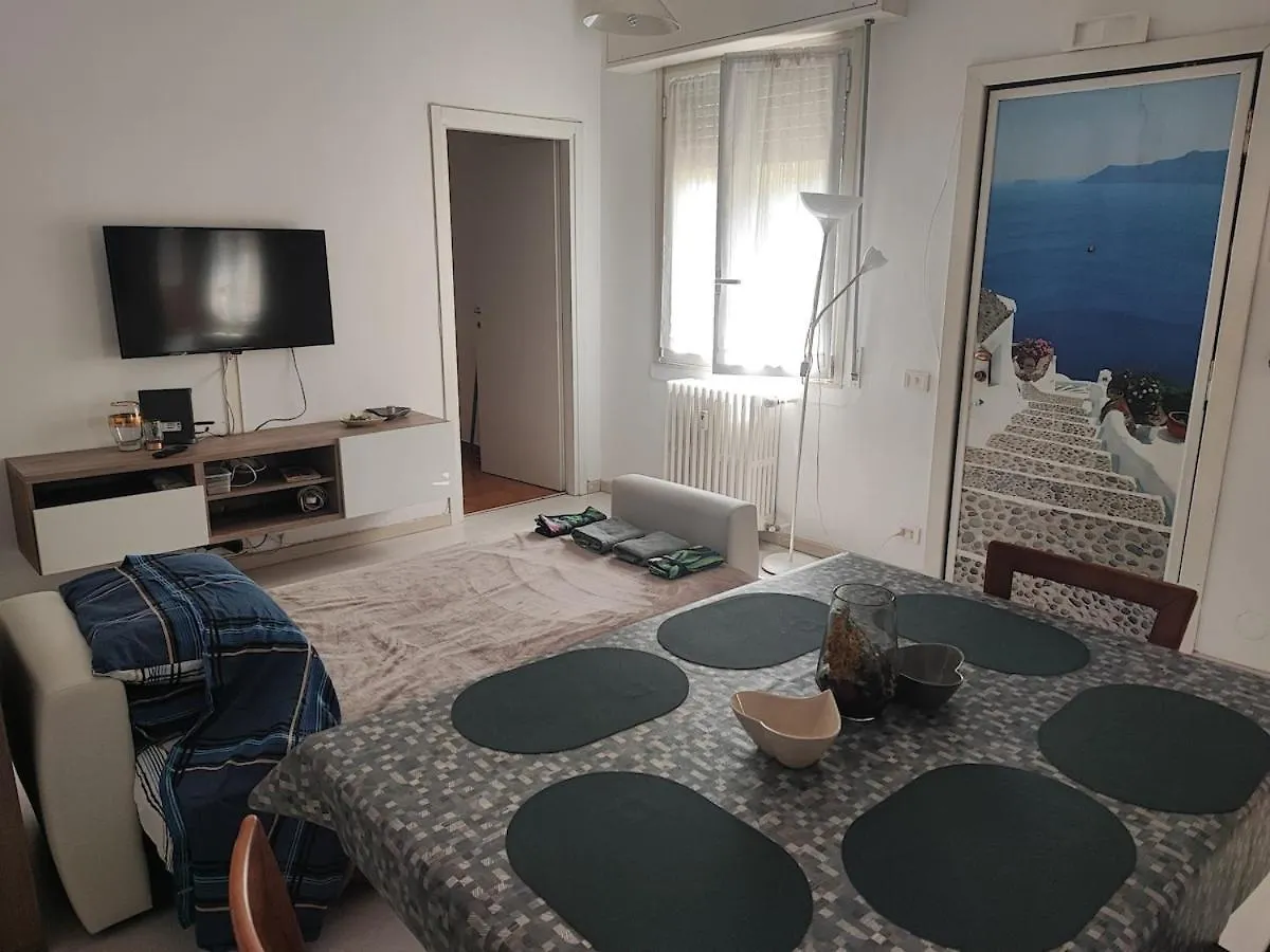 Appartement Spaziourbano, Comfort And Convenience In The Suburbs Milan